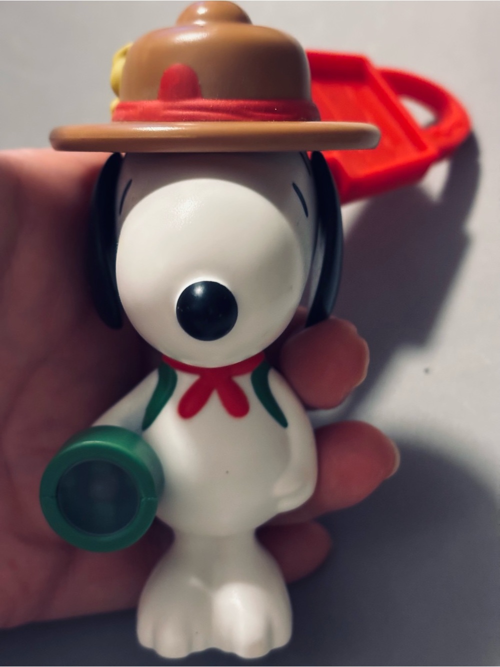 2018 McDonald’s Peanuts Camper Snoopy Figure With Light-Up Lantern Key Ring